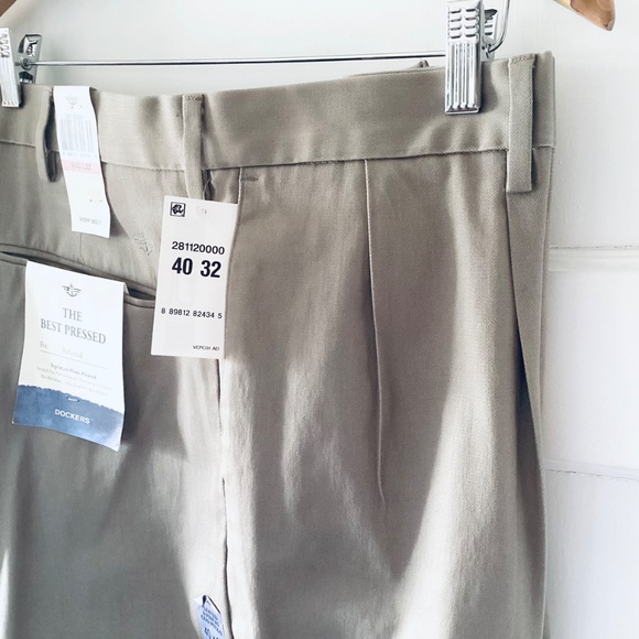 Dockers Signature Best Pressed Relaxed Pleated Khakis Size 40 L32 NWT Classic - Picture 4 of 14